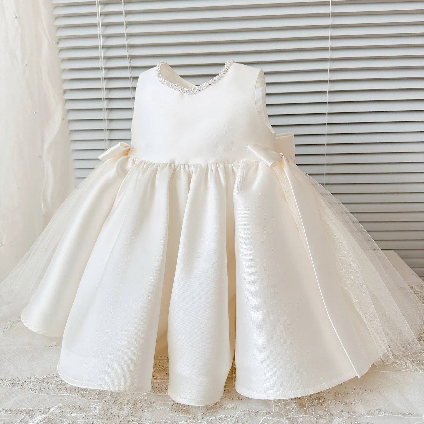 فستان أميرة للبنات الصغيرات لح - مراجعة Baby Clothing High End وسعره