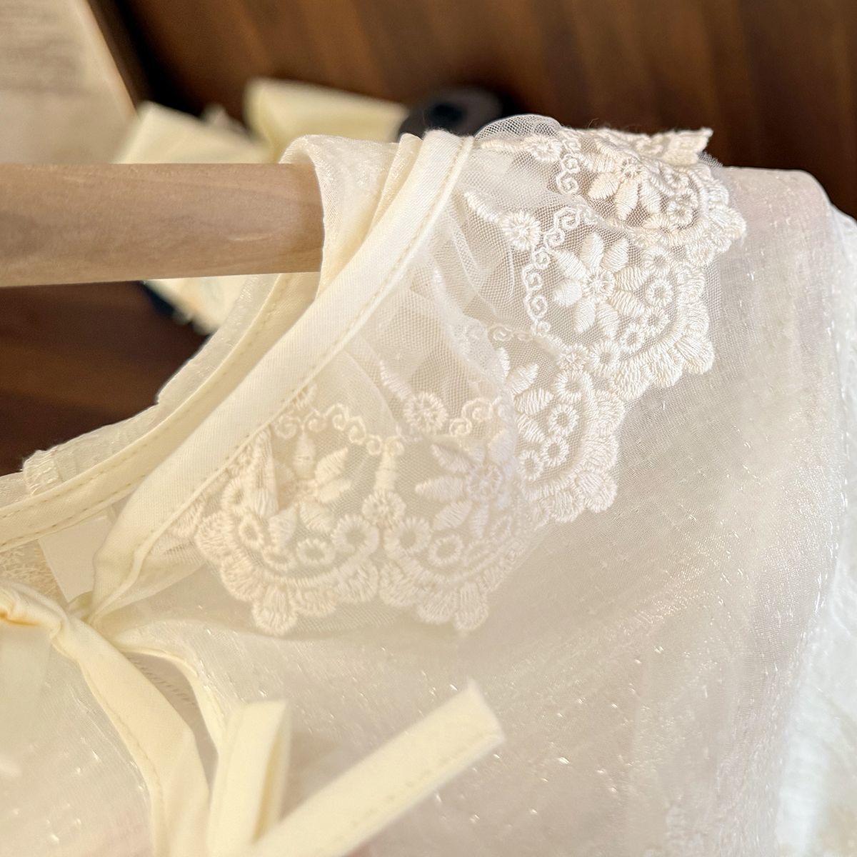 جاكيت بناتي خفيف الوزن بغطاء ر - مراجعة Baby Clothing High End وسعره